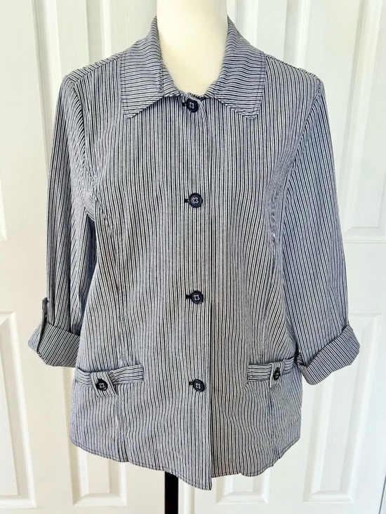 Basic Editions Jackets & Blazers - Jacket basic editions blazer woman size medium new condition stripes